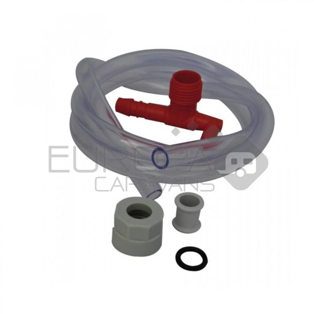 (105)Haakse wateraansluiting met beluchting.